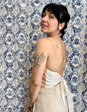 Carica l'immagine nel visualizzatore di Gallery, Top Twister balene/fiocco plumetis bianco