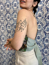 Carica l'immagine nel visualizzatore di Gallery, Top Twister fiori verdi/fiocco verde acqua