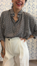 Carica l'immagine nel visualizzatore di Gallery, Camicia Zefiro viscosa piccoli fiori