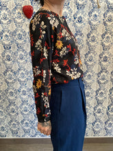 Carica l'immagine nel visualizzatore di Gallery, Camicia Kimono “fiori di campo di notte”