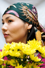 Carica l'immagine nel visualizzatore di Gallery, LA BUONA NOVELLA scarf