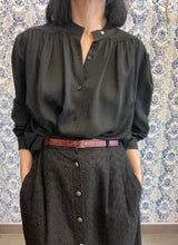 Carica l'immagine nel visualizzatore di Gallery, Gonna Louise pizzo San Gallo nero