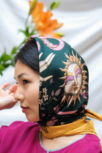 Carica l'immagine nel visualizzatore di Gallery, LA BUONA NOVELLA scarf