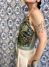 Carica l'immagine nel visualizzatore di Gallery, Top Twister fiori verdi/fiocco verde acqua