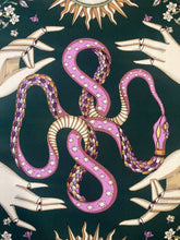 Carica l'immagine nel visualizzatore di Gallery, LA BUONA NOVELLA scarf