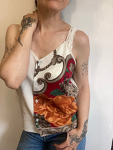 Carica l'immagine nel visualizzatore di Gallery, Top/foulard motivi cachemire/avorio