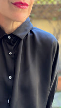 Carica l'immagine nel visualizzatore di Gallery, Camicia zefiro seta nera