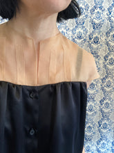 Carica l'immagine nel visualizzatore di Gallery, Plumes à porter nera/nude