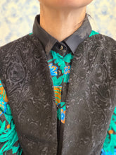 Carica l'immagine nel visualizzatore di Gallery, Gilet Ginko nero velluto lavorato/crepe di lana