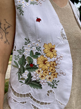 Carica l'immagine nel visualizzatore di Gallery, Gilet Bolerino Ladybird