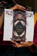 Carica l'immagine nel visualizzatore di Gallery, LA BUONA NOVELLA scarf