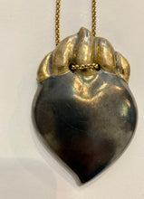 Carica l'immagine nel visualizzatore di Gallery, Cuore Matto fiamma oro