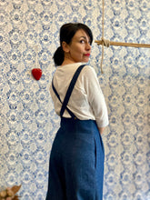 Carica l'immagine nel visualizzatore di Gallery, Pantabretelle jeans Coco’ gamba 3/4