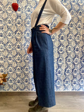 Carica l'immagine nel visualizzatore di Gallery, Pantabretelle jeans Coco’ gamba 3/4