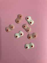 Carica l'immagine nel visualizzatore di Gallery, Mignon Boobs