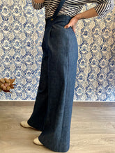Carica l'immagine nel visualizzatore di Gallery, Pantabretelle jeans Coco’ gamba lunga