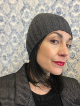 Carica l'immagine nel visualizzatore di Gallery, Berretto Cachemire
