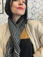 Carica l'immagine nel visualizzatore di Gallery, Collo cachemire
