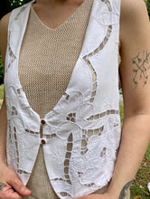 Carica l&#39;immagine nel visualizzatore di Gallery, Gilet Papillon bianco
