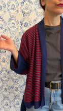 Carica l'immagine nel visualizzatore di Gallery, Cardigan Lou righe blu/rossw
