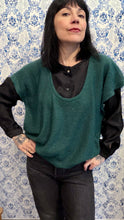 Carica l'immagine nel visualizzatore di Gallery, Gilet Candy verde bosco
