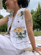 Carica l&#39;immagine nel visualizzatore di Gallery, Gilet Bolerino Ladybird
