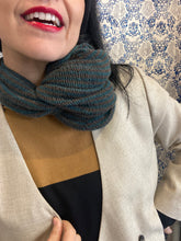Carica l'immagine nel visualizzatore di Gallery, Collo cachemire
