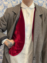 Carica l'immagine nel visualizzatore di Gallery, Gilet Bolerino velluto borgogna
