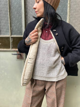 Carica l&#39;immagine nel visualizzatore di Gallery, Classic Bomber nero (ACCONTO DELLA METÀ DI 410)
