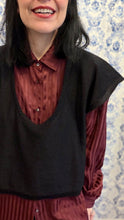 Carica l'immagine nel visualizzatore di Gallery, Gilet Candy nero
