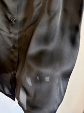 Carica l'immagine nel visualizzatore di Gallery, Camicia Dafne seta rosa o nera
