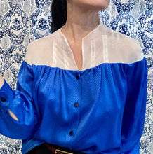 Carica l&#39;immagine nel visualizzatore di Gallery, Plumes à porter blu Klein e bianco
