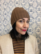 Carica l'immagine nel visualizzatore di Gallery, Berretto Cachemire
