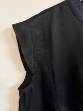 Carica l'immagine nel visualizzatore di Gallery, Camicia Dafne seta rosa o nera
