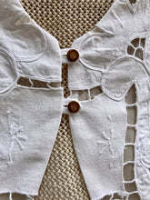 Carica l&#39;immagine nel visualizzatore di Gallery, Gilet Papillon bianco
