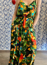 Carica l&#39;immagine nel visualizzatore di Gallery, Parrot Dress
