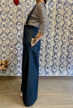 Carica l&#39;immagine nel visualizzatore di Gallery, Pantabretelle jeans Coco’ gamba lunga

